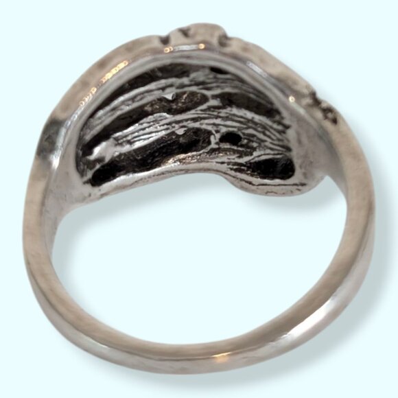 (2/$20) Spooky Skeleton Hand Ring - Picture 4 of 6